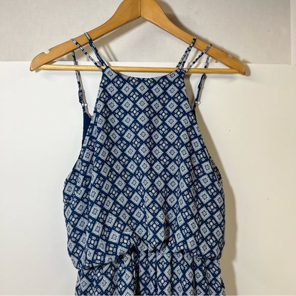 One Clothing Los Angeles Blue & White Tile Print Maxi Dress SZ M - Picture 3 of 10